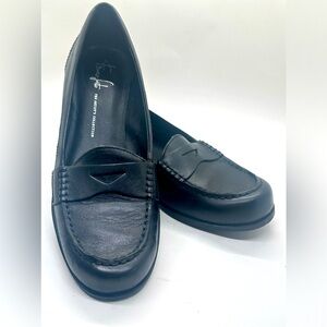 Franco Sarto Women’s black loafer, Size 9N,